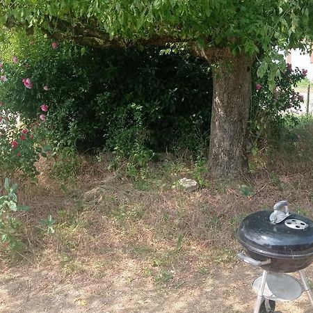 Maison De Ferme Au Calme Jusqu'A 10 Personnes Gannay-sur-Loire Kültér fotó